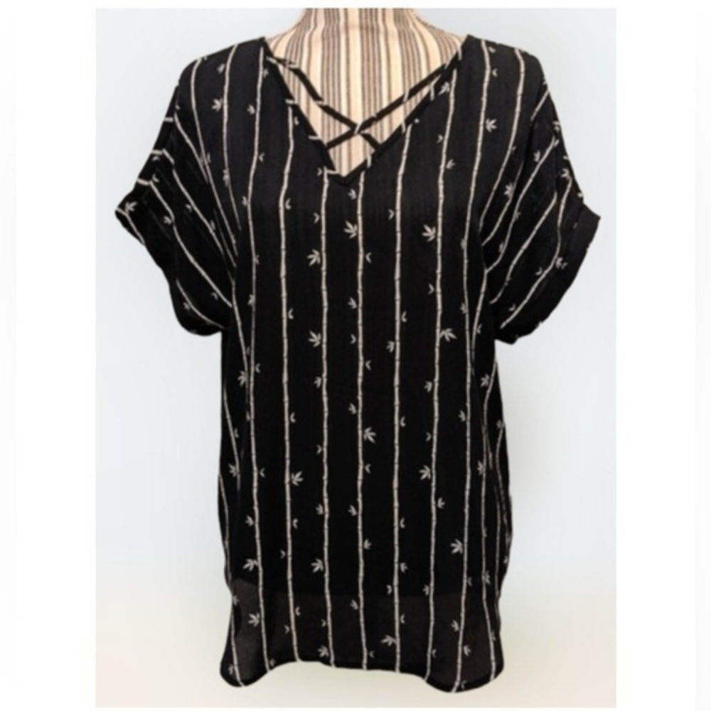 Worthington Black & White Bamboo Print Short Cuffed Sleeve Blouse XL